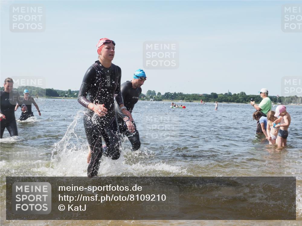 22.06.2025 - Viking Triathlon KatJ http://msf.ph/oto/8109210 22.06.2025 10:38:37 Schwimmen 22, 85, 156, 164, 215, 269, 315, 327, 398, 419, 428, 509, 601, 603, 659 meine-sportfotos.de