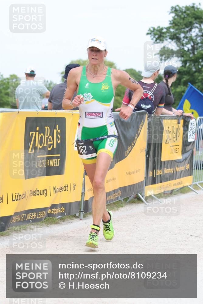 22.06.2025 - Viking Triathlon H.Heesch http://msf.ph/oto/8109234 22.06.2025 14:37:55 Laufen 162 meine-sportfotos.de