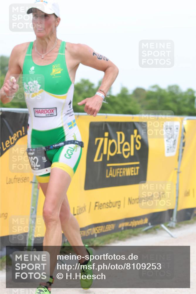 22.06.2025 - Viking Triathlon H.Heesch http://msf.ph/oto/8109253 22.06.2025 14:37:56 Laufen 162 meine-sportfotos.de