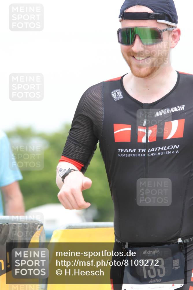 22.06.2025 - Viking Triathlon H.Heesch http://msf.ph/oto/8109272 22.06.2025 14:43:41 Laufen 133, 349, 394, 531 meine-sportfotos.de
