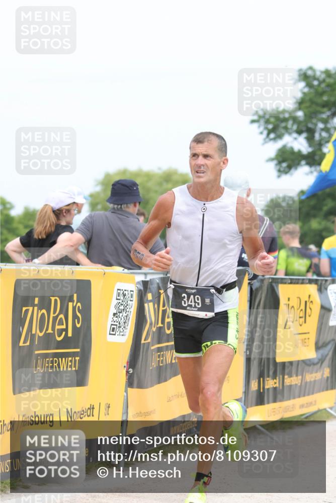 22.06.2025 - Viking Triathlon H.Heesch http://msf.ph/oto/8109307 22.06.2025 14:43:46 Laufen 349, 394, 650 meine-sportfotos.de