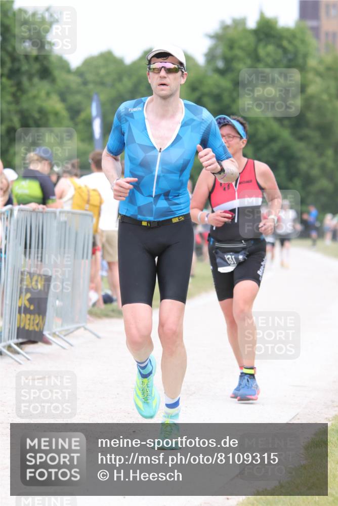 22.06.2025 - Viking Triathlon H.Heesch http://msf.ph/oto/8109315 22.06.2025 14:38:36 Laufen 131, 247, 350 meine-sportfotos.de