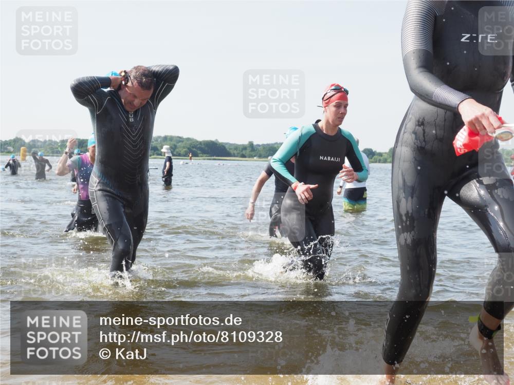 22.06.2025 - Viking Triathlon KatJ http://msf.ph/oto/8109328 22.06.2025 10:38:42 Schwimmen 22, 85, 135, 156, 164, 211, 215, 315, 327, 336, 419, 601, 659 meine-sportfotos.de