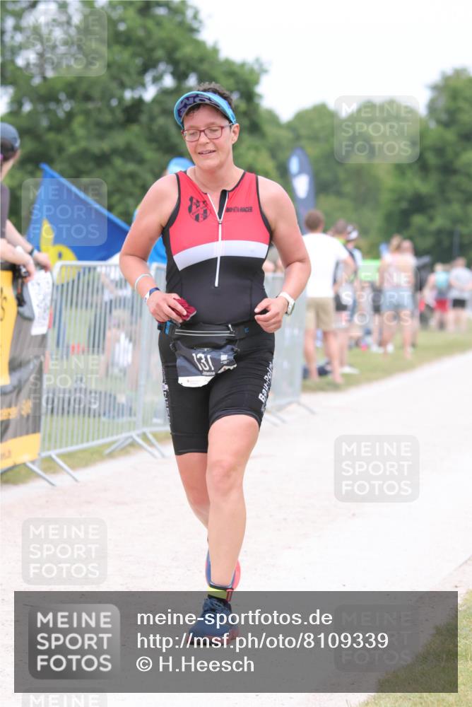 22.06.2025 - Viking Triathlon H.Heesch http://msf.ph/oto/8109339 22.06.2025 14:38:39 Laufen 131, 247, 350 meine-sportfotos.de