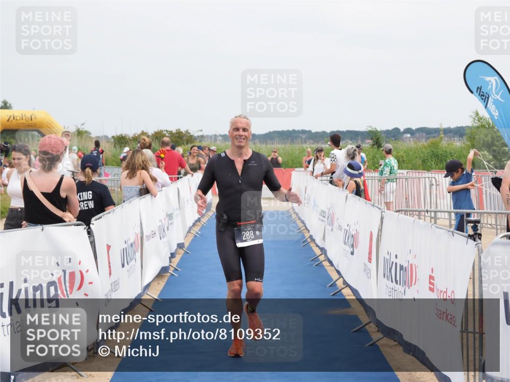 22.06.2025 - Viking Triathlon MichiJ http://msf.ph/oto/8109352 22.06.2025 14:52:21 Ziel 288, 420 meine-sportfotos.de