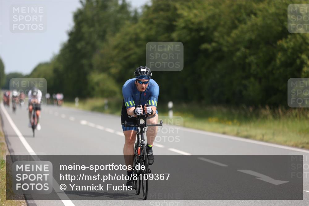22.06.2025 - Viking Triathlon Yannick Fuchs http://msf.ph/oto/8109367 22.06.2025 11:33:48 Radfahren 25, 28, 290 meine-sportfotos.de