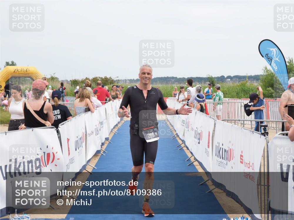 22.06.2025 - Viking Triathlon MichiJ http://msf.ph/oto/8109386 22.06.2025 14:52:22 Ziel 288, 420 meine-sportfotos.de