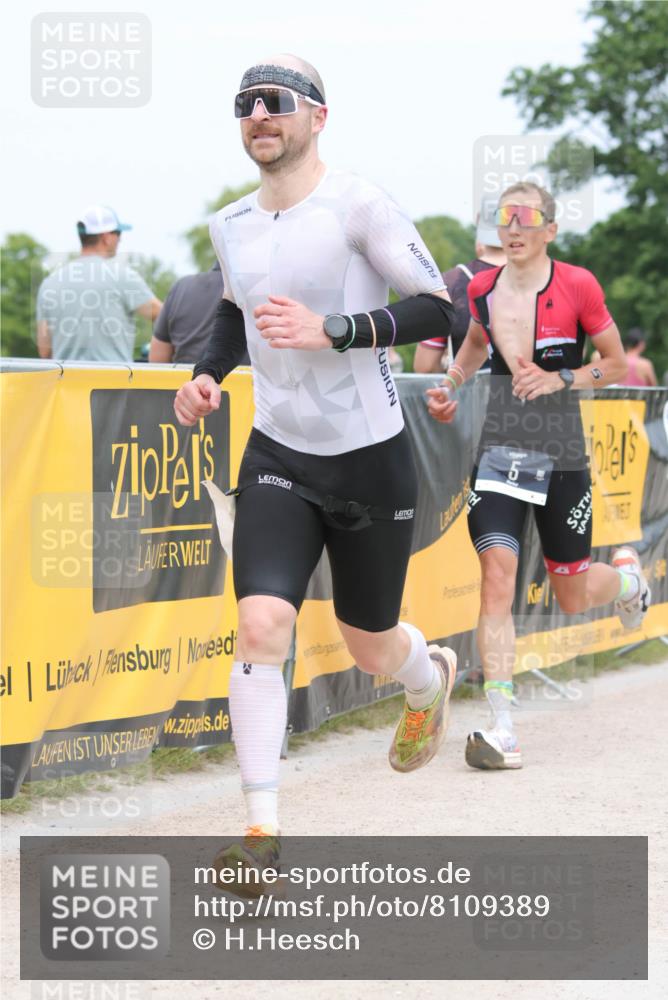 22.06.2025 - Viking Triathlon H.Heesch http://msf.ph/oto/8109389 22.06.2025 14:38:51 Laufen 5, 41, 83, 258 meine-sportfotos.de