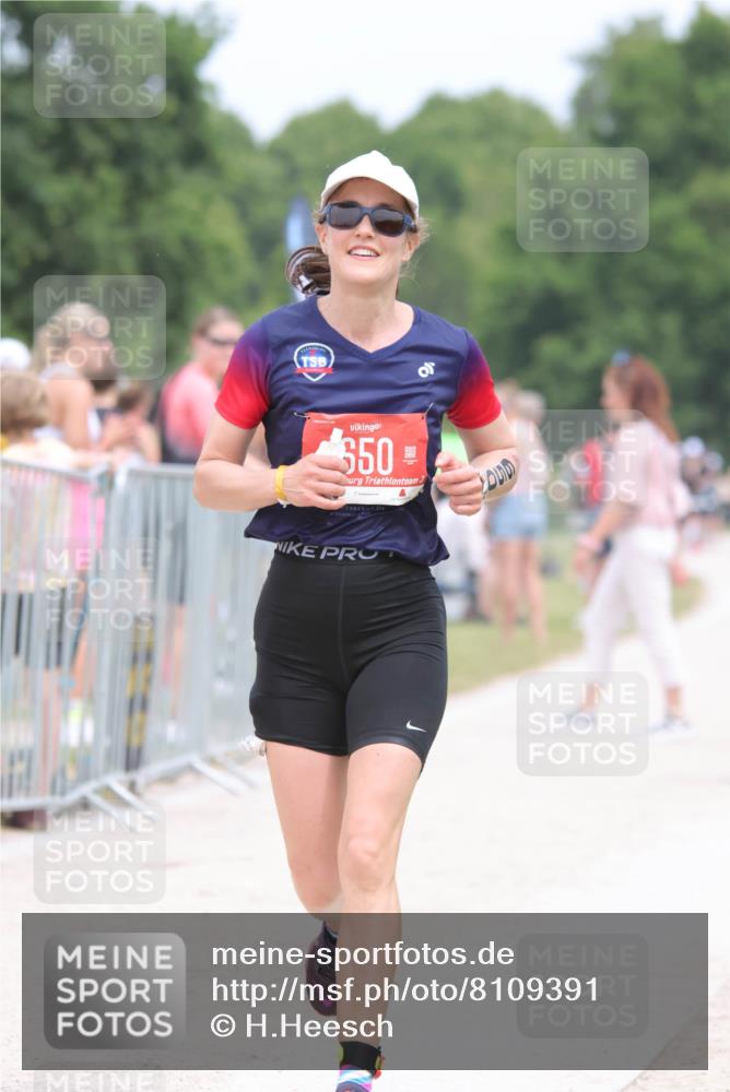 22.06.2025 - Viking Triathlon H.Heesch http://msf.ph/oto/8109391 22.06.2025 14:43:50 Laufen 349, 394, 523, 650 meine-sportfotos.de
