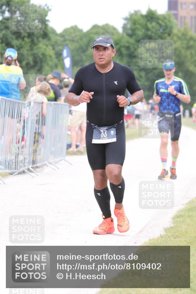 22.06.2025 - Viking Triathlon H.Heesch http://msf.ph/oto/8109402 22.06.2025 14:38:54 Laufen 5, 41, 83, 258 meine-sportfotos.de