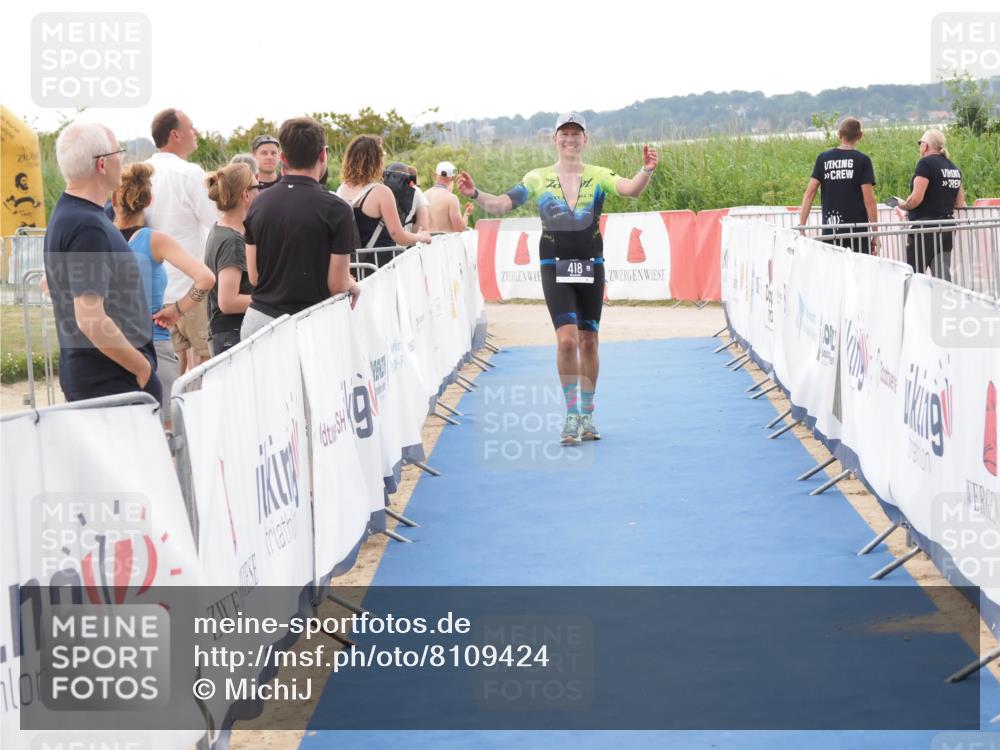 22.06.2025 - Viking Triathlon MichiJ http://msf.ph/oto/8109424 22.06.2025 16:22:01 Ziel  meine-sportfotos.de
