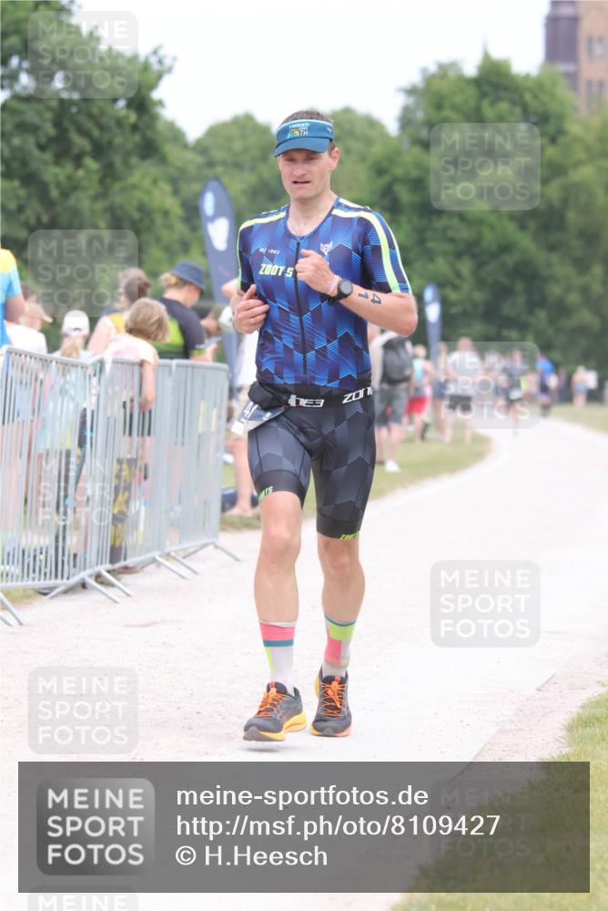 22.06.2025 - Viking Triathlon H.Heesch http://msf.ph/oto/8109427 22.06.2025 14:38:57 Laufen 41, 83 meine-sportfotos.de