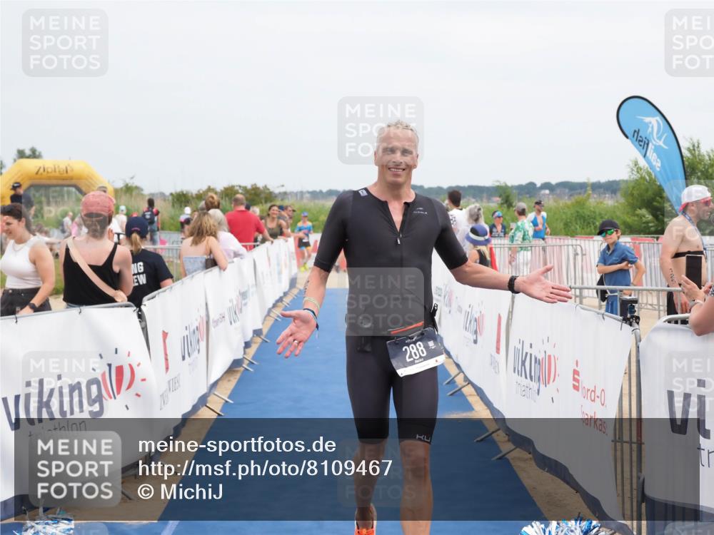 22.06.2025 - Viking Triathlon MichiJ http://msf.ph/oto/8109467 22.06.2025 14:52:22 Ziel 288, 420 meine-sportfotos.de