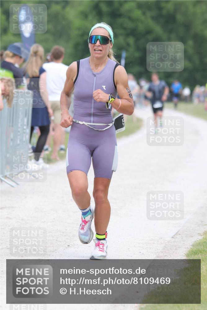 22.06.2025 - Viking Triathlon H.Heesch http://msf.ph/oto/8109469 22.06.2025 14:39:07 Laufen 58 meine-sportfotos.de