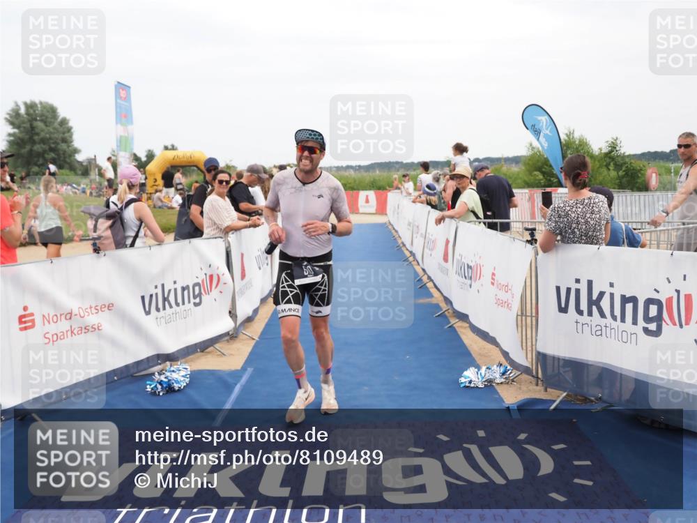 22.06.2025 - Viking Triathlon MichiJ http://msf.ph/oto/8109489 22.06.2025 15:01:00 Ziel 510 meine-sportfotos.de