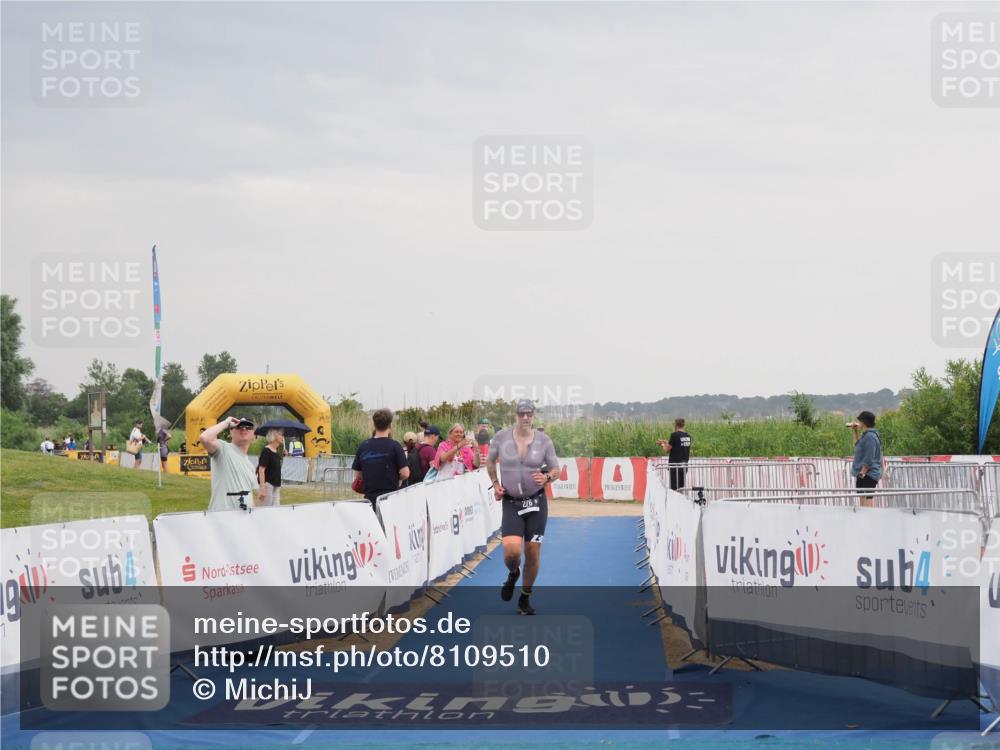 22.06.2025 - Viking Triathlon MichiJ http://msf.ph/oto/8109510 22.06.2025 16:38:47 Ziel 276 meine-sportfotos.de