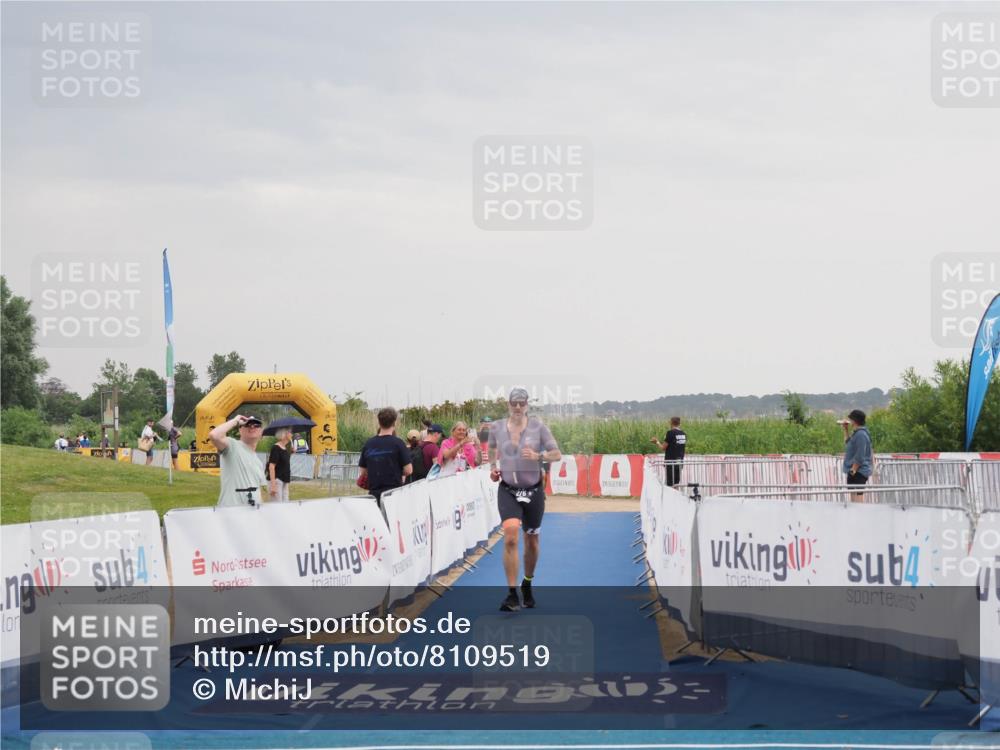 22.06.2025 - Viking Triathlon MichiJ http://msf.ph/oto/8109519 22.06.2025 16:38:47 Ziel 276 meine-sportfotos.de