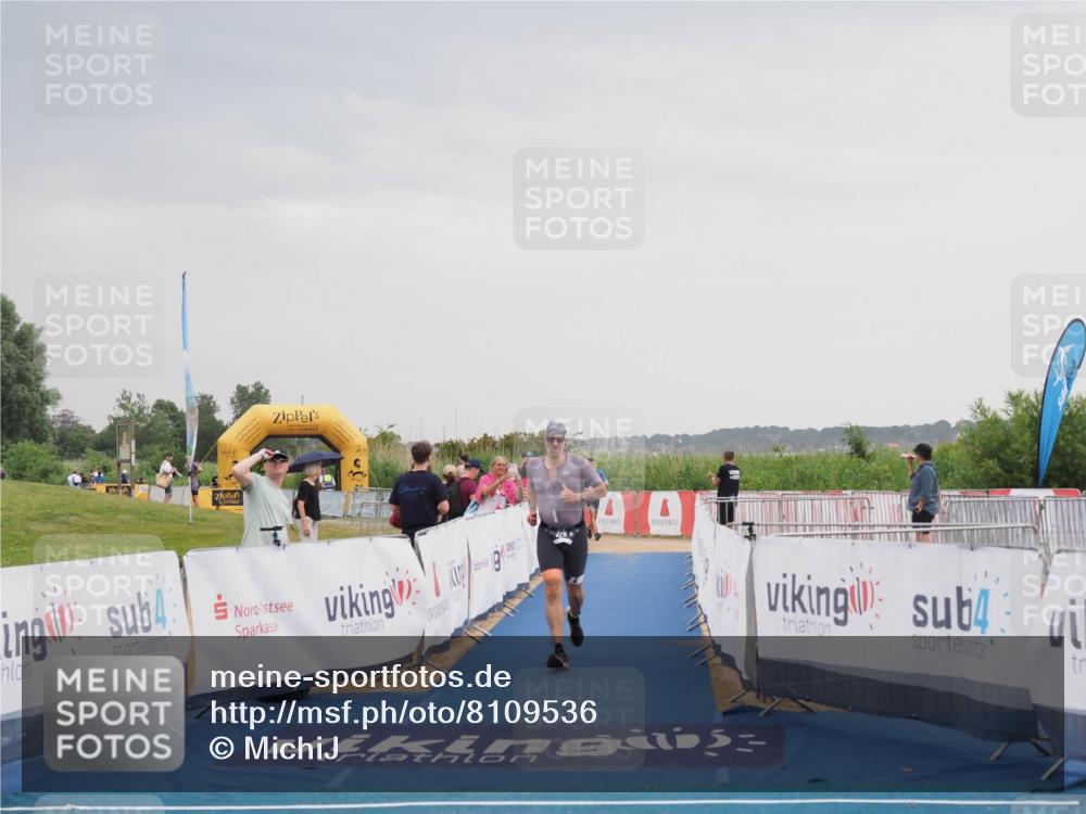 22.06.2025 - Viking Triathlon MichiJ http://msf.ph/oto/8109536 22.06.2025 16:38:47 Ziel 276 meine-sportfotos.de