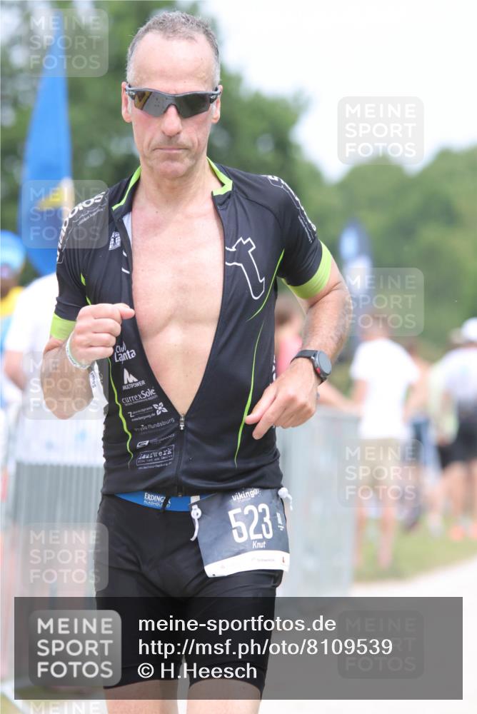 22.06.2025 - Viking Triathlon H.Heesch http://msf.ph/oto/8109539 22.06.2025 14:43:56 Laufen 50, 523, 650 meine-sportfotos.de