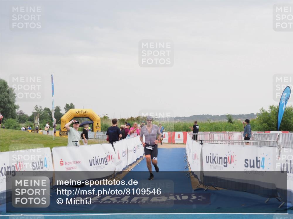 22.06.2025 - Viking Triathlon MichiJ http://msf.ph/oto/8109546 22.06.2025 16:38:47 Ziel 276 meine-sportfotos.de