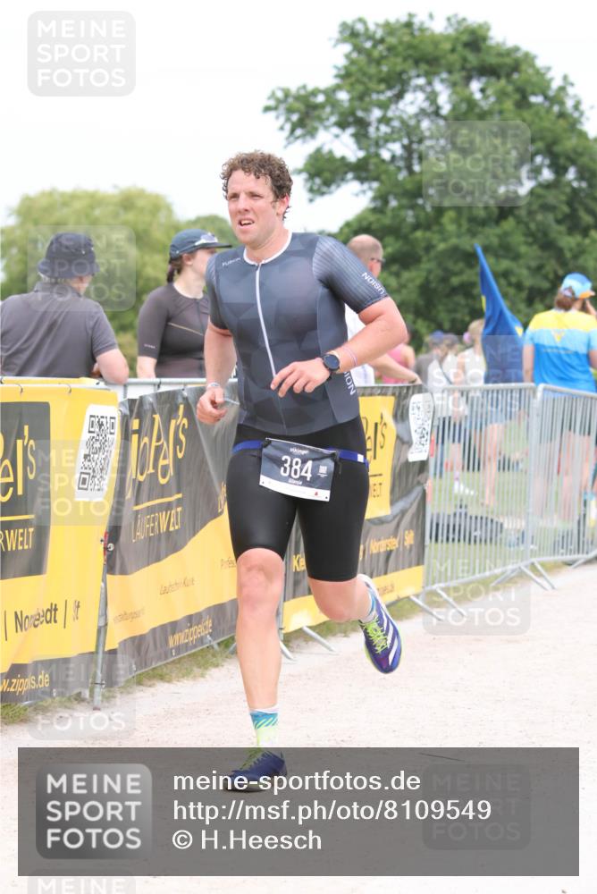 22.06.2025 - Viking Triathlon H.Heesch http://msf.ph/oto/8109549 22.06.2025 14:39:22 Laufen 384 meine-sportfotos.de