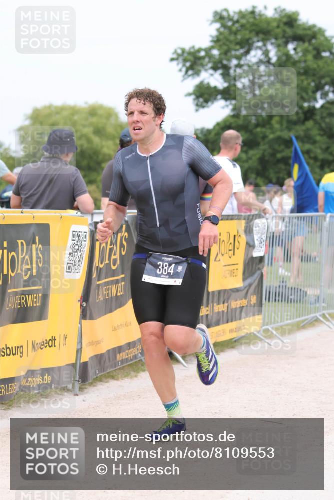 22.06.2025 - Viking Triathlon H.Heesch http://msf.ph/oto/8109553 22.06.2025 14:39:22 Laufen 384 meine-sportfotos.de