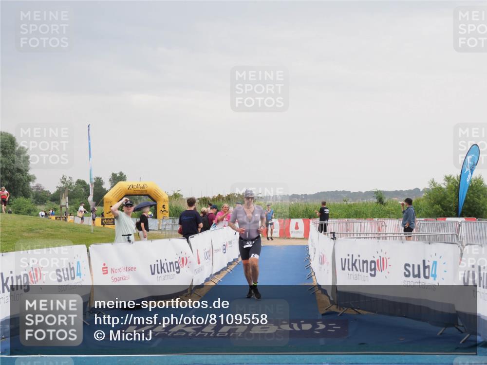 22.06.2025 - Viking Triathlon MichiJ http://msf.ph/oto/8109558 22.06.2025 16:38:47 Ziel 276 meine-sportfotos.de
