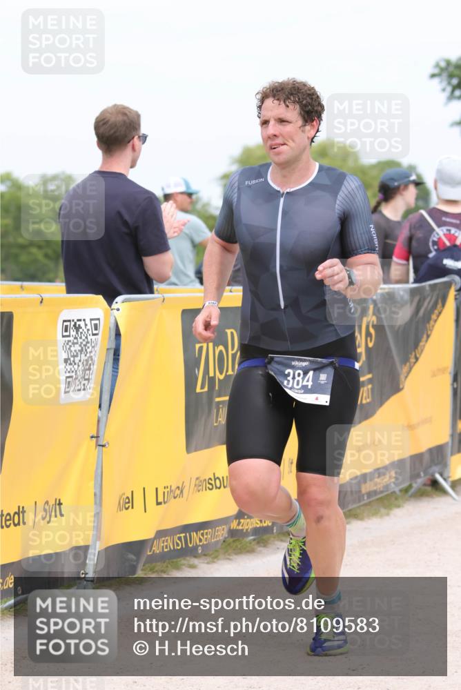 22.06.2025 - Viking Triathlon H.Heesch http://msf.ph/oto/8109583 22.06.2025 14:39:23 Laufen 384 meine-sportfotos.de