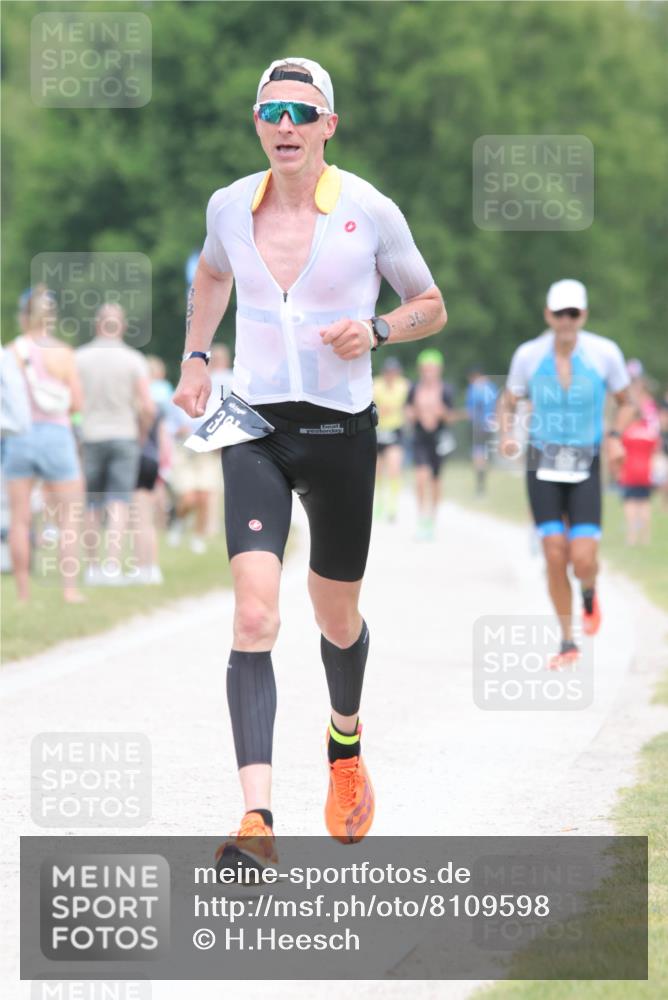 22.06.2025 - Viking Triathlon H.Heesch http://msf.ph/oto/8109598 22.06.2025 14:39:41 Laufen 381 meine-sportfotos.de