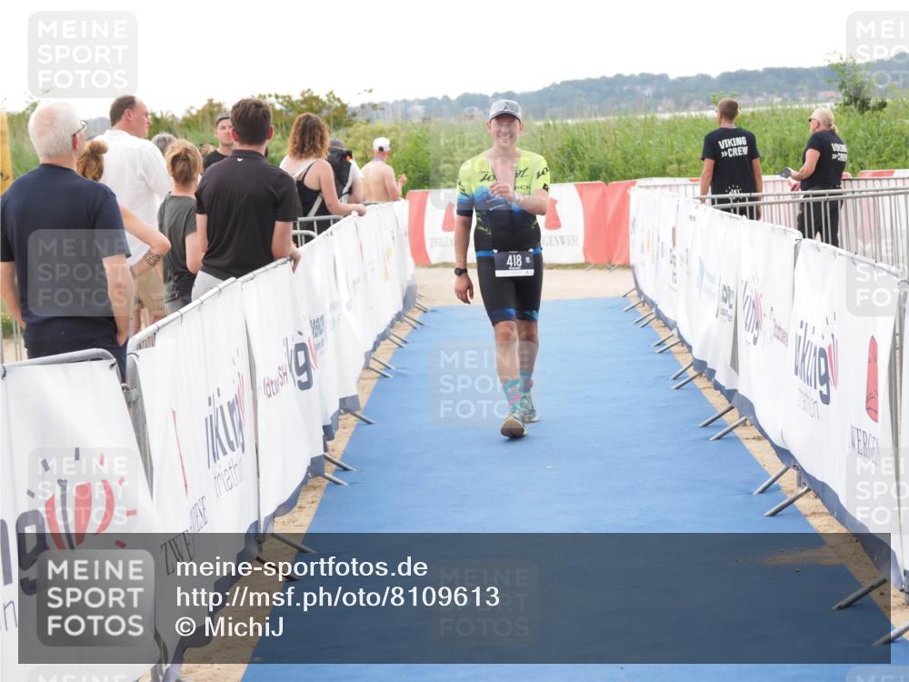 22.06.2025 - Viking Triathlon MichiJ http://msf.ph/oto/8109613 22.06.2025 16:22:02 Ziel 418 meine-sportfotos.de