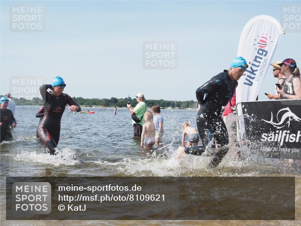 22.06.2025 - Viking Triathlon KatJ http://msf.ph/oto/8109621 22.06.2025 10:38:57 Schwimmen 26, 40, 57, 79, 135, 148, 181, 185, 210, 211, 336, 408, 416, 451, 654 meine-sportfotos.de