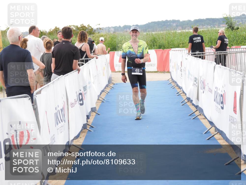 22.06.2025 - Viking Triathlon MichiJ http://msf.ph/oto/8109633 22.06.2025 16:22:02 Ziel 418 meine-sportfotos.de