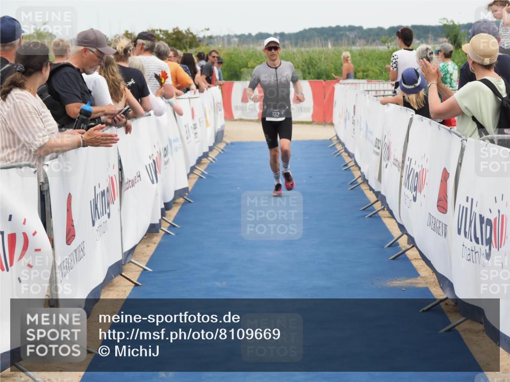 22.06.2025 - Viking Triathlon MichiJ http://msf.ph/oto/8109669 22.06.2025 15:01:16 Ziel 132 meine-sportfotos.de