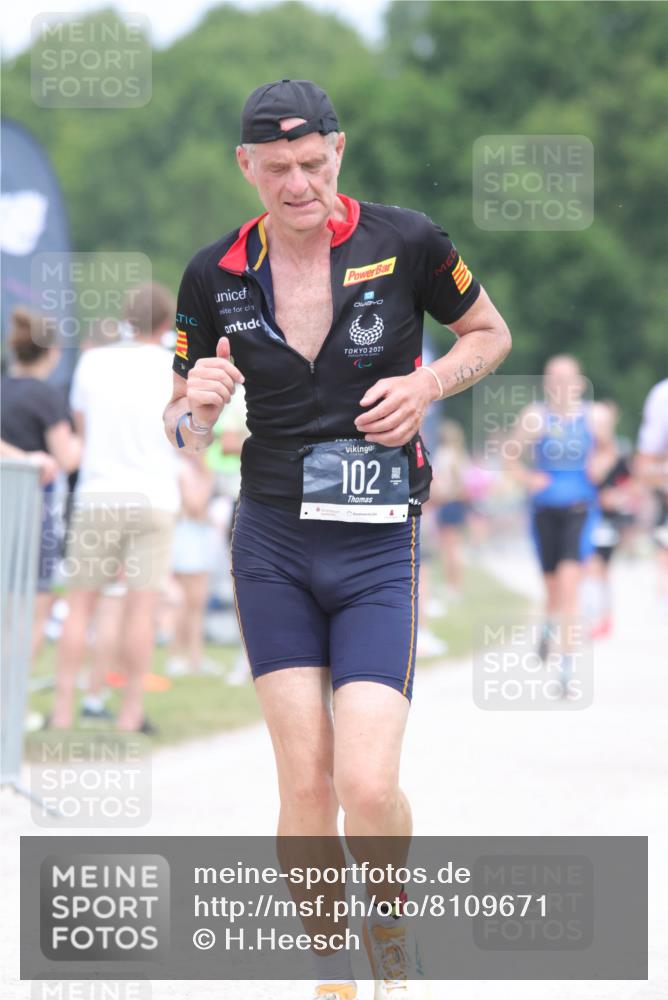 22.06.2025 - Viking Triathlon H.Heesch http://msf.ph/oto/8109671 22.06.2025 14:44:07 Laufen 50, 102, 210 meine-sportfotos.de