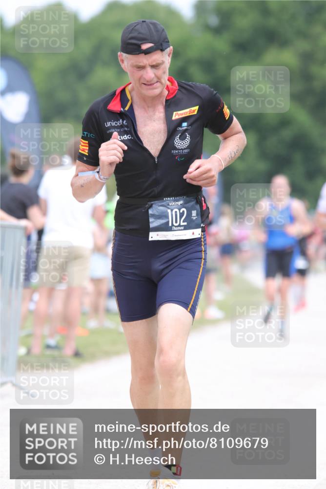 22.06.2025 - Viking Triathlon H.Heesch http://msf.ph/oto/8109679 22.06.2025 14:44:07 Laufen 50, 102, 210 meine-sportfotos.de
