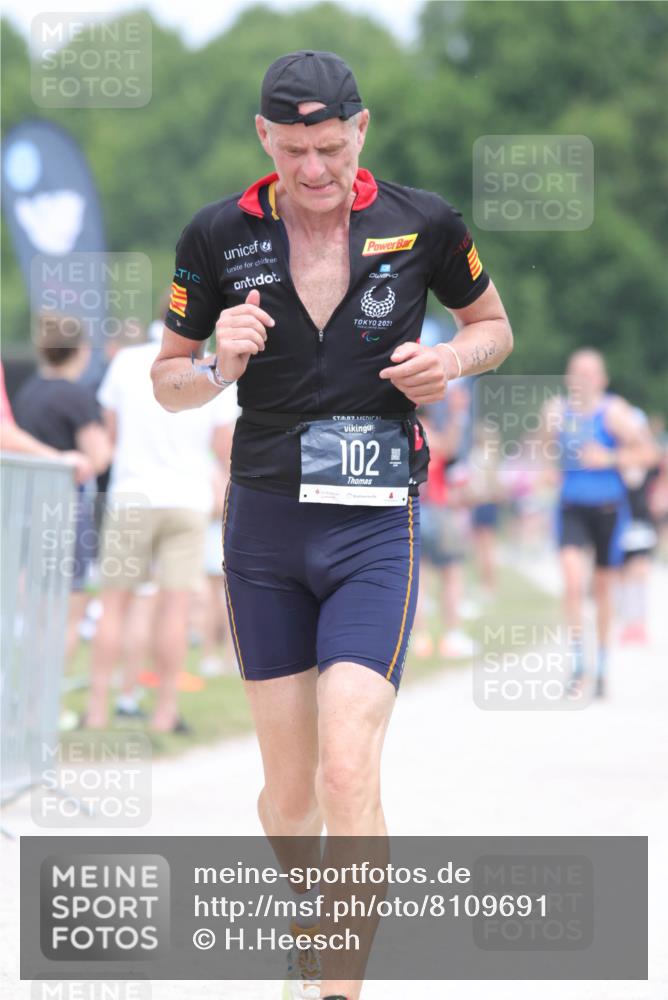 22.06.2025 - Viking Triathlon H.Heesch http://msf.ph/oto/8109691 22.06.2025 14:44:07 Laufen 50, 102, 210 meine-sportfotos.de