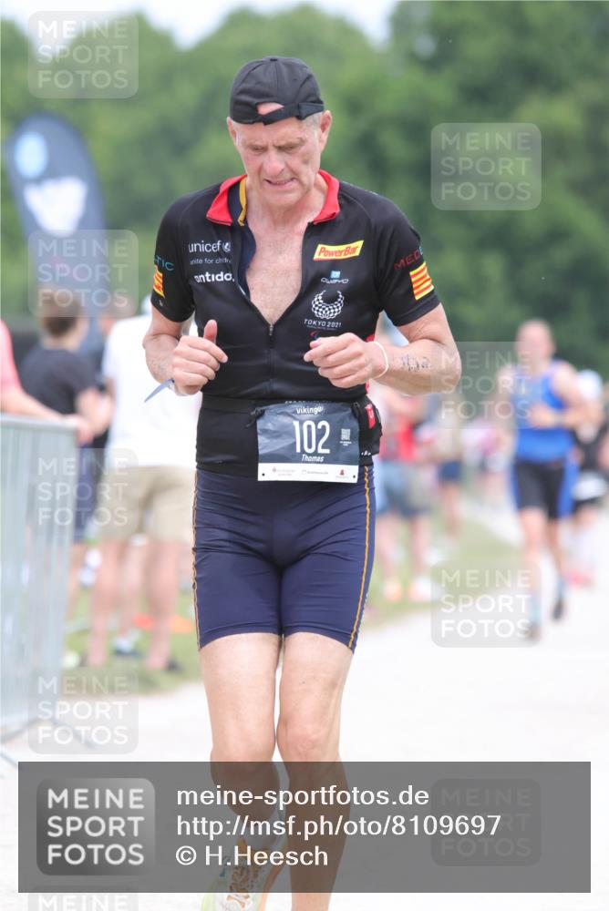 22.06.2025 - Viking Triathlon H.Heesch http://msf.ph/oto/8109697 22.06.2025 14:44:08 Laufen 102, 210, 386 meine-sportfotos.de