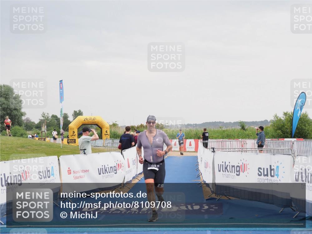 22.06.2025 - Viking Triathlon MichiJ http://msf.ph/oto/8109708 22.06.2025 16:38:49 Ziel 276 meine-sportfotos.de