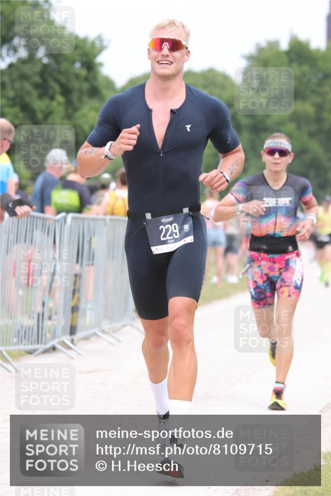 22.06.2025 - Viking Triathlon H.Heesch http://msf.ph/oto/8109715 22.06.2025 14:39:54 Laufen 72, 158, 229 meine-sportfotos.de
