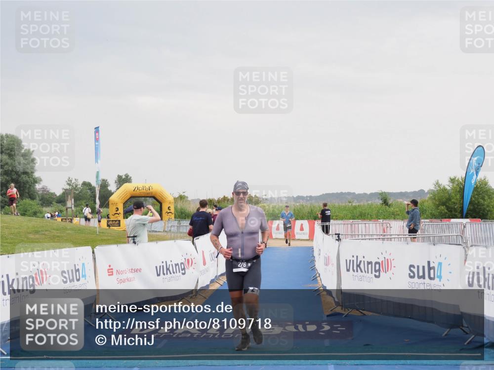 22.06.2025 - Viking Triathlon MichiJ http://msf.ph/oto/8109718 22.06.2025 16:38:49 Ziel 276 meine-sportfotos.de