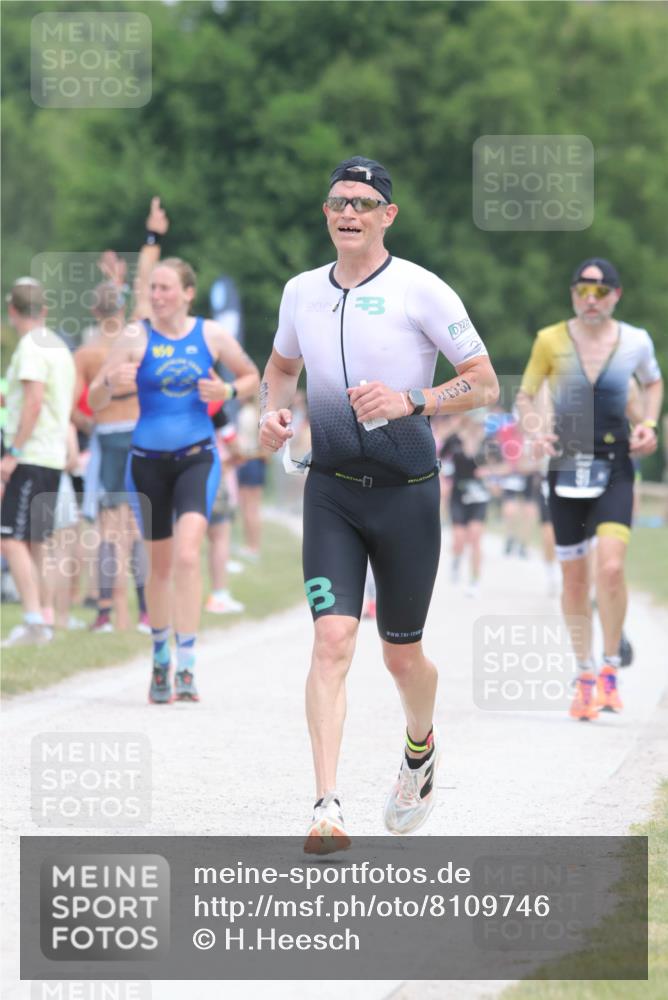 22.06.2025 - Viking Triathlon H.Heesch http://msf.ph/oto/8109746 22.06.2025 14:44:11 Laufen 102, 210, 386 meine-sportfotos.de
