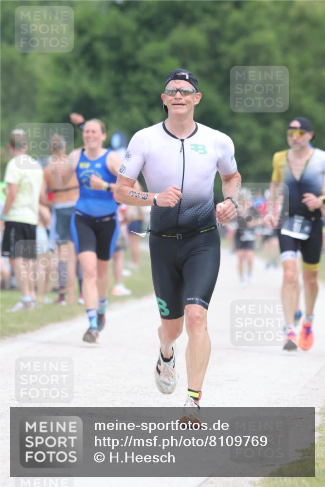 22.06.2025 - Viking Triathlon H.Heesch http://msf.ph/oto/8109769 22.06.2025 14:44:11 Laufen 102, 210, 386 meine-sportfotos.de