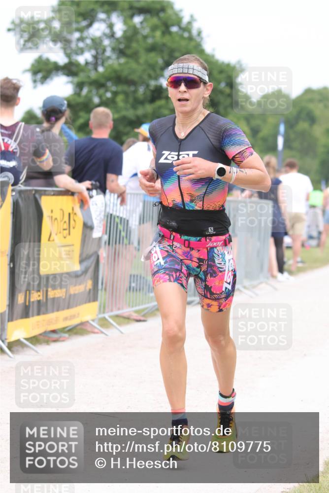 22.06.2025 - Viking Triathlon H.Heesch http://msf.ph/oto/8109775 22.06.2025 14:39:57 Laufen 72, 229 meine-sportfotos.de