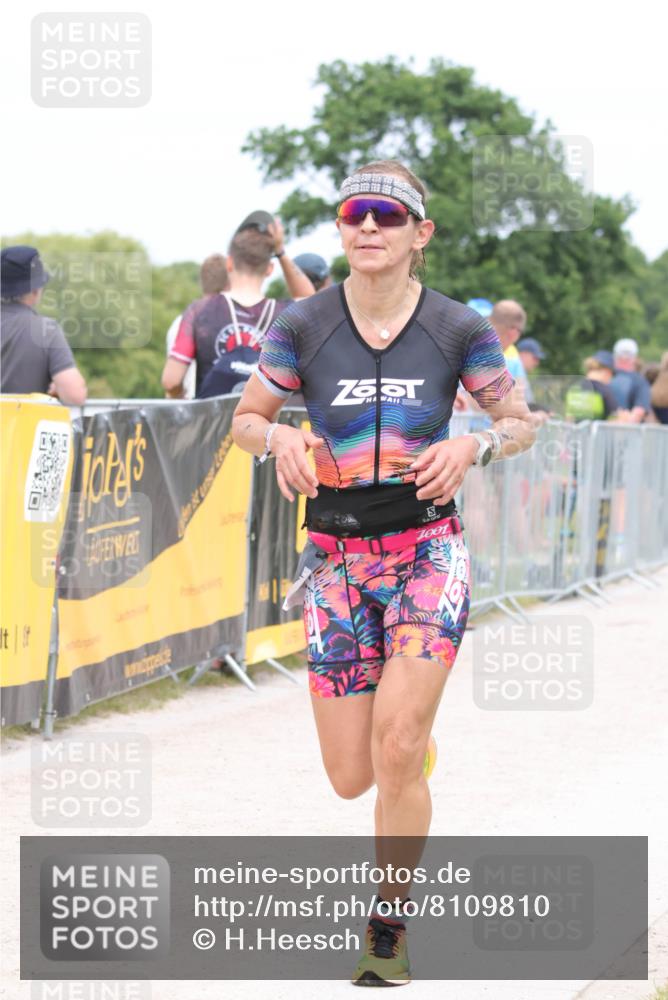 22.06.2025 - Viking Triathlon H.Heesch http://msf.ph/oto/8109810 22.06.2025 14:39:57 Laufen 72, 229 meine-sportfotos.de