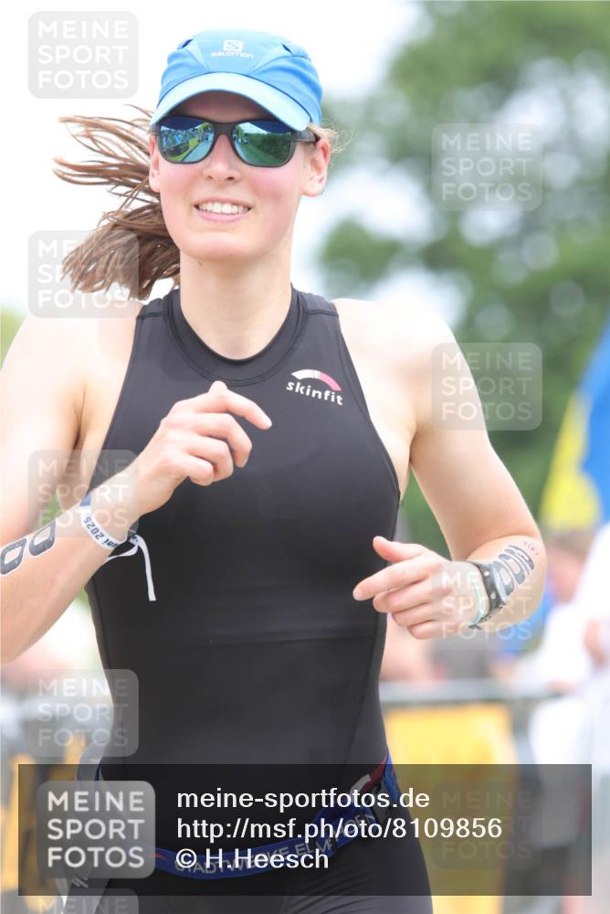 22.06.2025 - Viking Triathlon H.Heesch http://msf.ph/oto/8109856 22.06.2025 14:44:22 Laufen 91, 200, 383, 494 meine-sportfotos.de