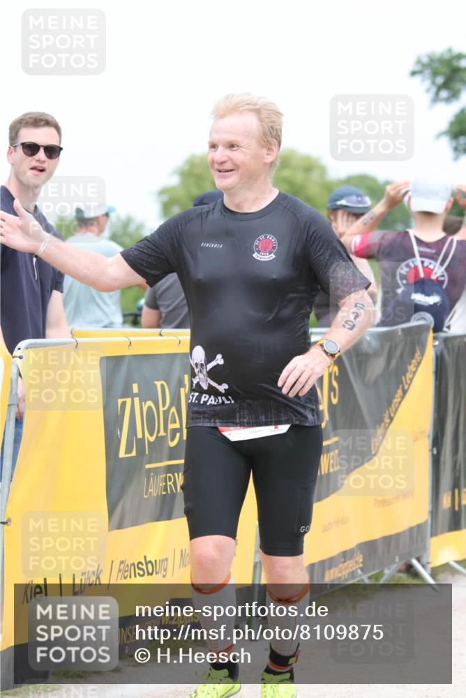 22.06.2025 - Viking Triathlon H.Heesch http://msf.ph/oto/8109875 22.06.2025 14:40:07 Laufen 234, 372, 619 meine-sportfotos.de