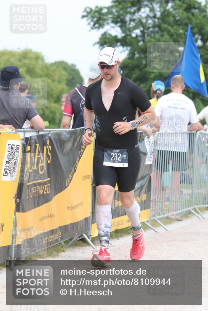 22.06.2025 - Viking Triathlon H.Heesch http://msf.ph/oto/8109944 22.06.2025 14:44:28 Laufen 177, 232, 494 meine-sportfotos.de