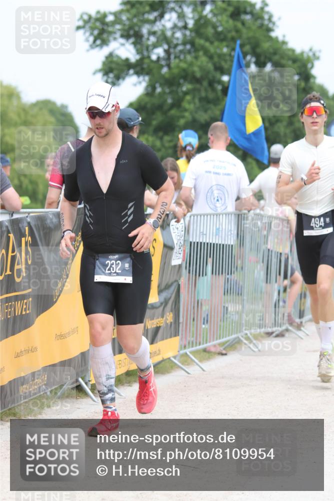 22.06.2025 - Viking Triathlon H.Heesch http://msf.ph/oto/8109954 22.06.2025 14:44:28 Laufen 177, 232, 494 meine-sportfotos.de