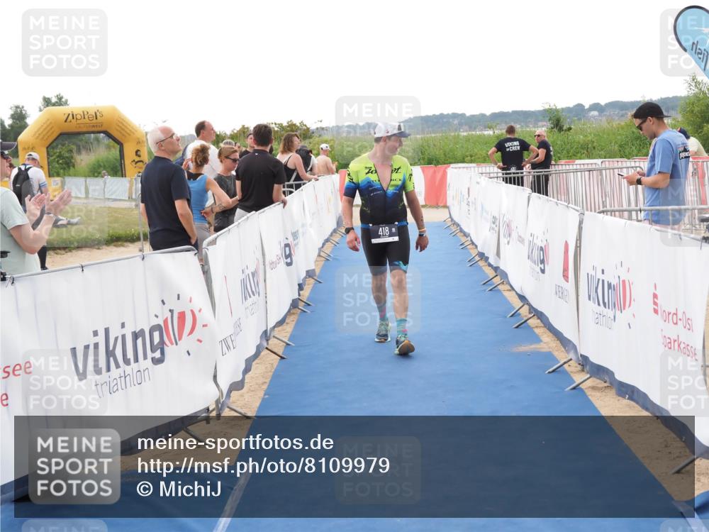 22.06.2025 - Viking Triathlon MichiJ http://msf.ph/oto/8109979 22.06.2025 16:22:05 Ziel 418 meine-sportfotos.de