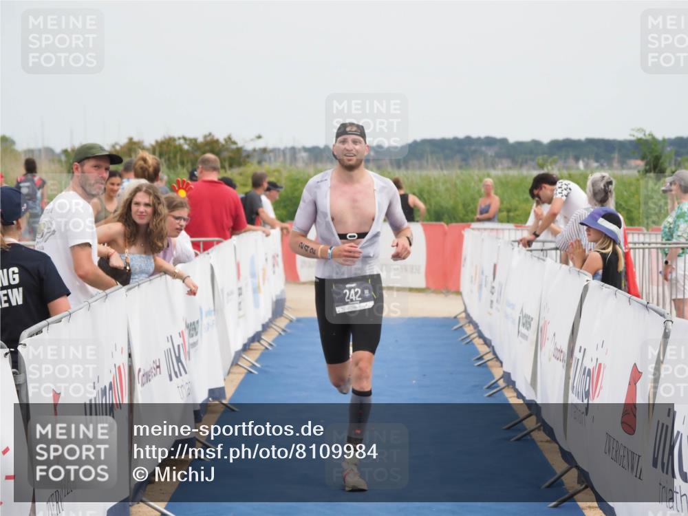 22.06.2025 - Viking Triathlon MichiJ http://msf.ph/oto/8109984 22.06.2025 14:52:31 Ziel 242 meine-sportfotos.de